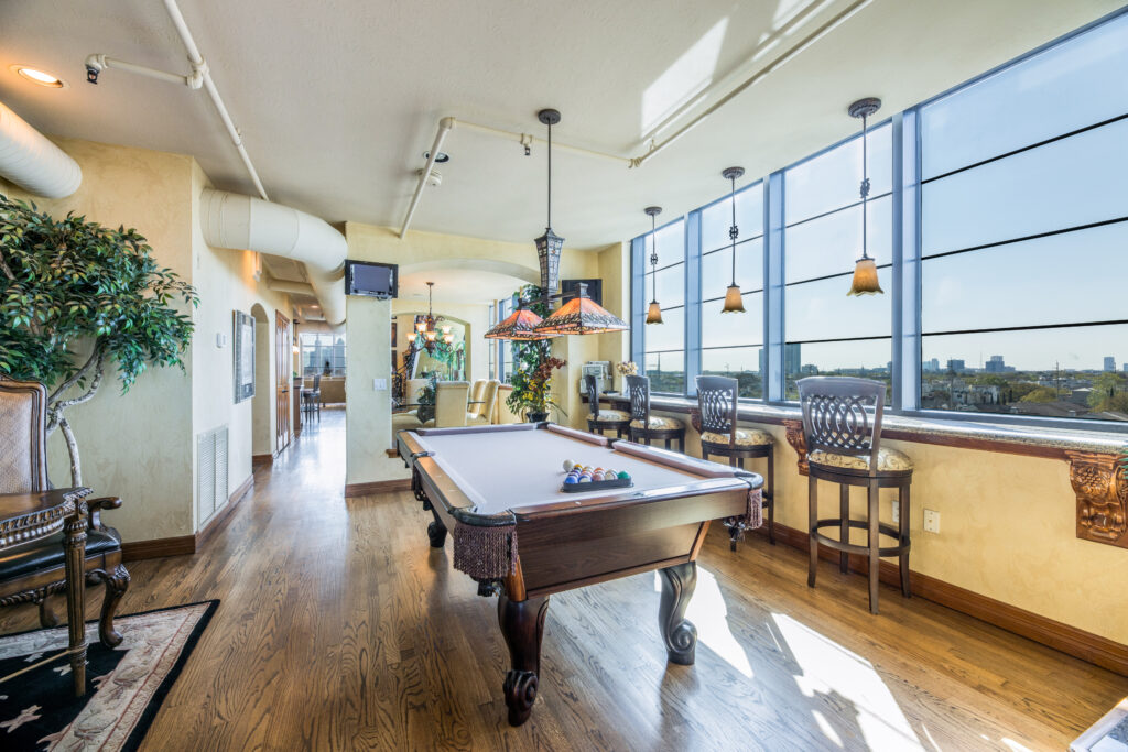 1914 West Gray - Game Room