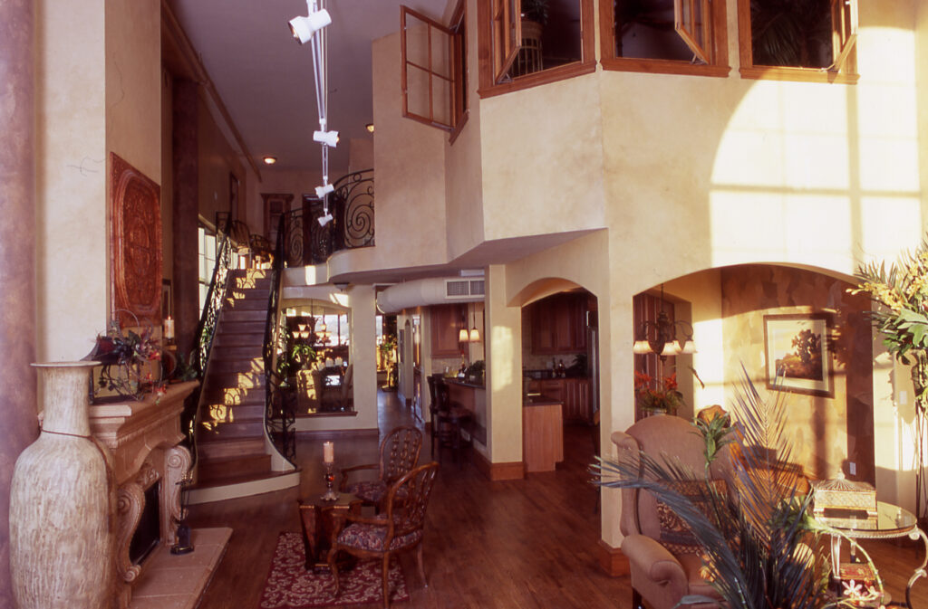 1914 West Gray - Staircase